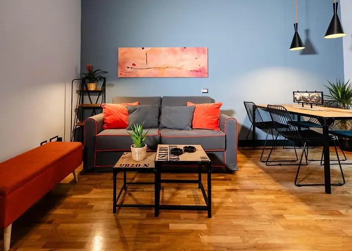 Tolemaide Orange Apartment